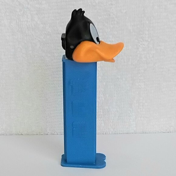 3/$24 NM/M Looney Tunes Daffy Duck on Blue PEZ Dispenser!! - Picture 2 of 5